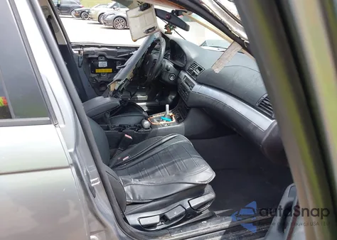 2005 BMW 325I from USA, damaged, VIN WBAEV33465KN98644